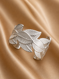 white leef cuff